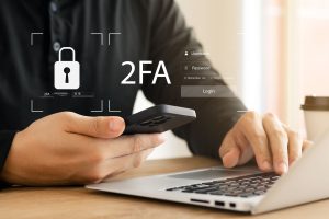 Steigern Sie Ihre Sicherheit mit 2FA in Microsoft 365. Schützen Sie Daten effektiv. Jetzt sicherer arbeiten!